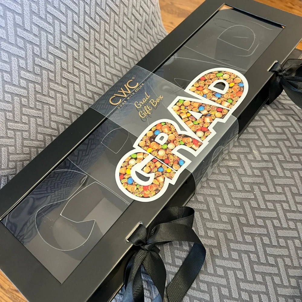 CWC Grad Gift Box - Black and Silver - Picture 3 of 3